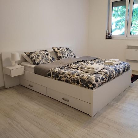 Apartman Milica Вършац Екстериор снимка